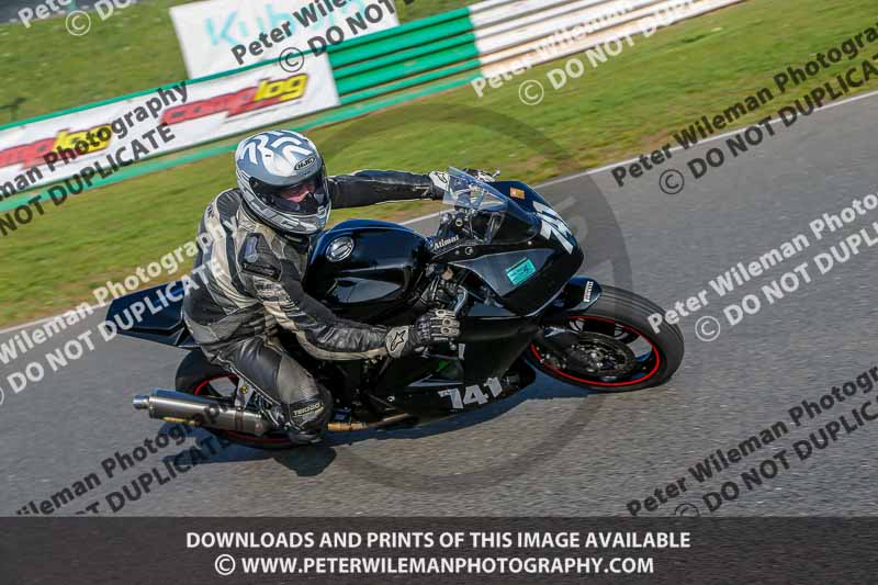 PJM Wedding Photography;enduro digital images;event digital images;eventdigitalimages;mallory park;mallory park photographs;mallory park trackday;mallory park trackday photographs;no limits trackdays;peter wileman photography;racing digital images;trackday digital images;trackday photos
